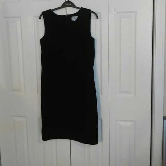 Bedford Fair Dresses & Skirts - Black Bedford Fair Lifestyles sheath dress Bedford Fair Dresses & Skirts - Black Bedford Fair Lifestyles sheath dress